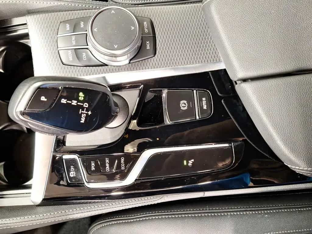 BMW 5 Series d xDrive Touring M Sport LiveCockpitProf 02/2023-photo-19