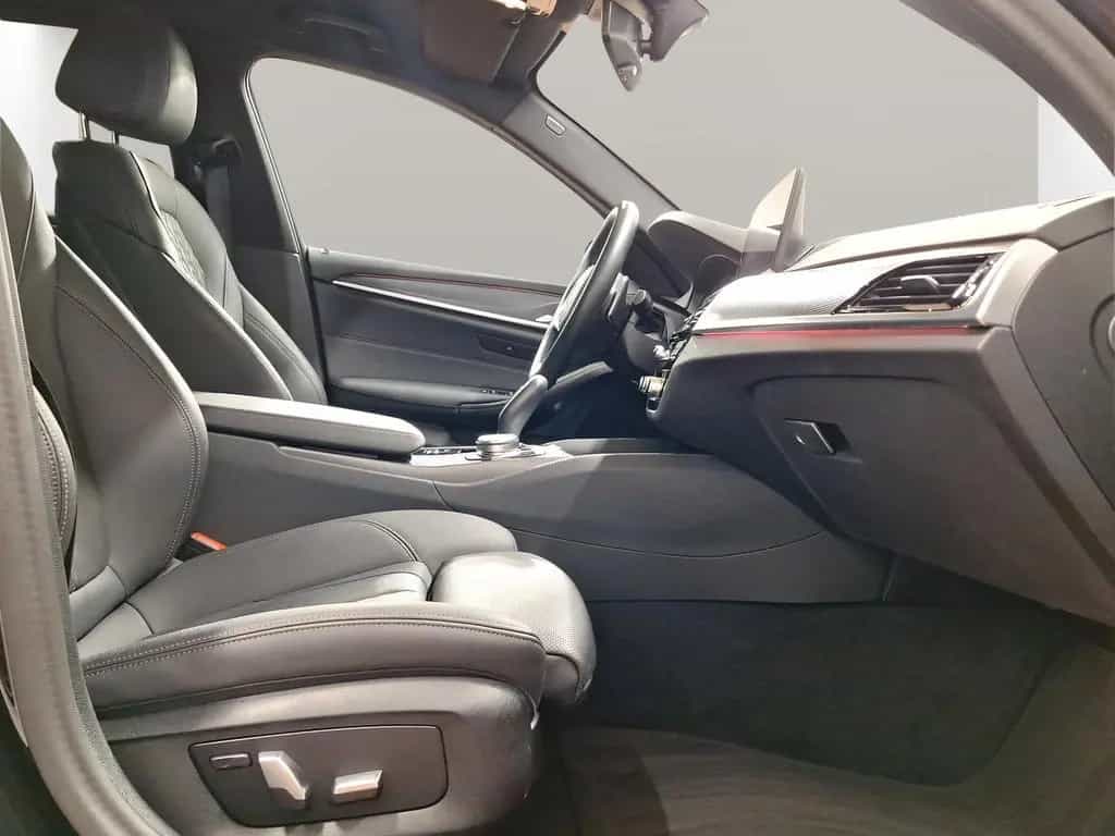 BMW 5 Series d xDrive Touring M Sport LiveCockpitProf 02/2023-photo-4