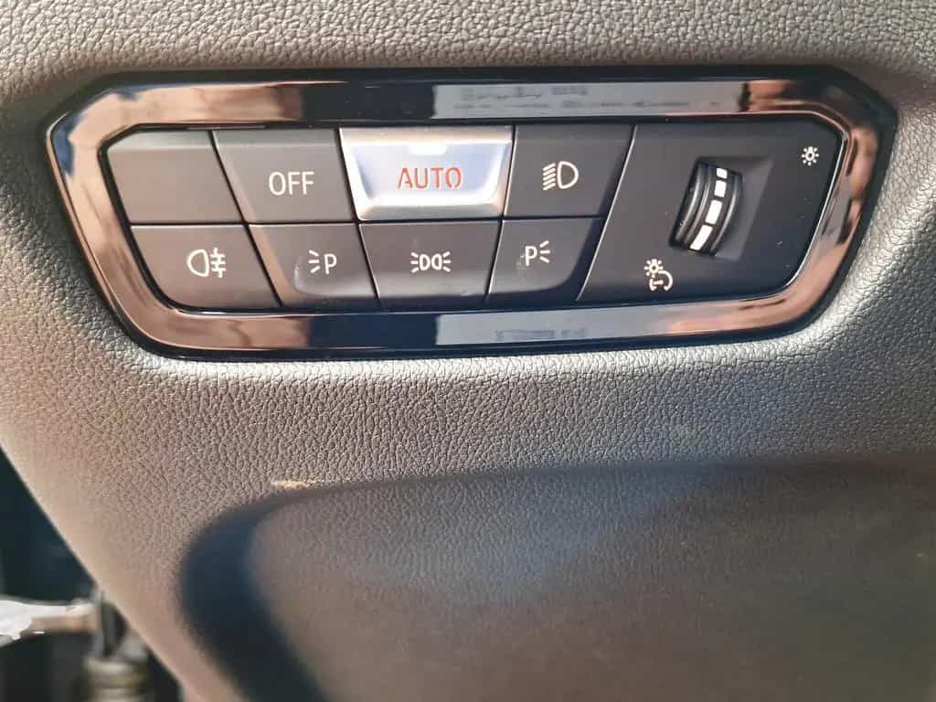 BMW M340 xDrive Limousine Navi PDC Sportsitze HiFi 12/2022-photo-19