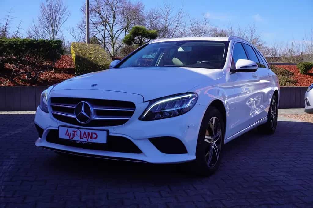 Mercedes-Benz C 220 C220 T-Modell d4Matic Avantgarde LED Kamera Navi 07/2020-photo-1