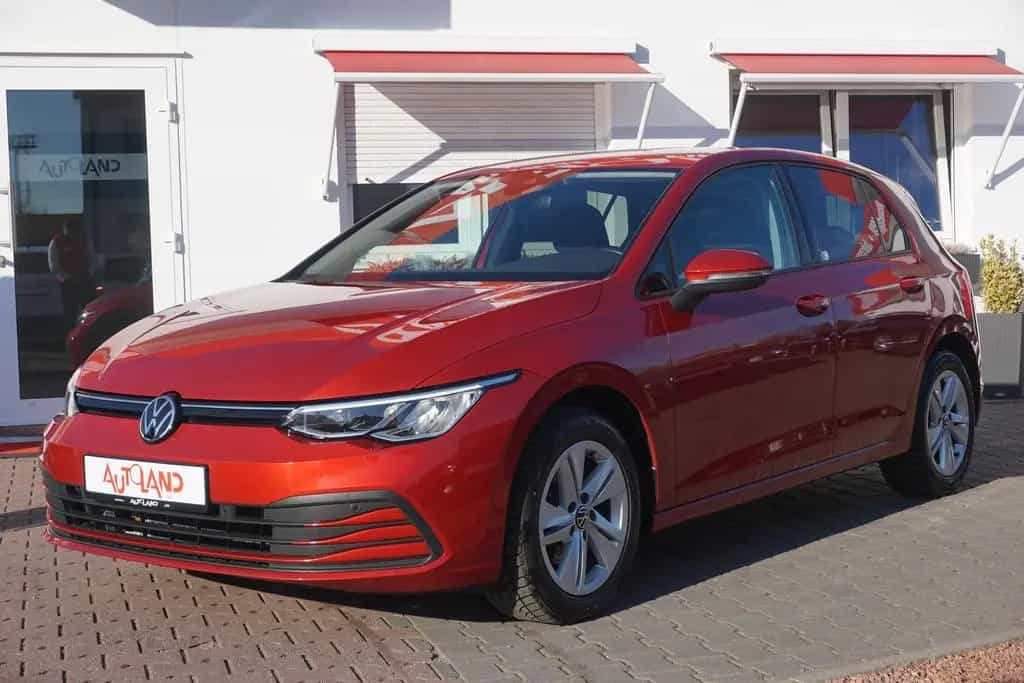 Volkswagen Golf VIII 1.0 Life LED Navi Standheizung ACC DAB 05/2021-photo-1