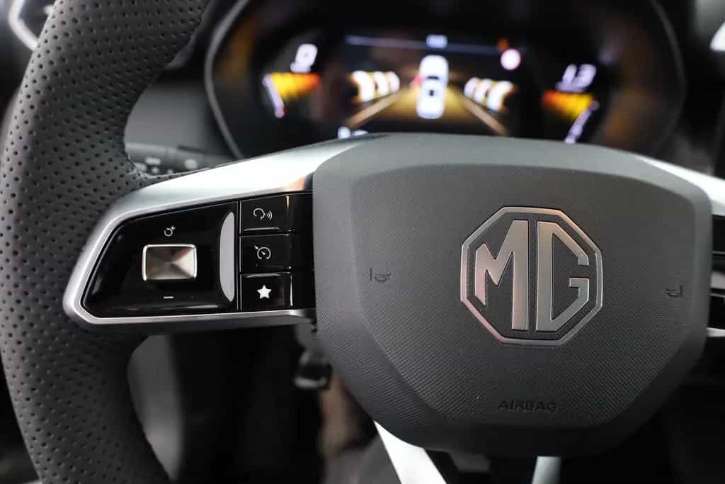 MG ZS 1.5 VTi-Tech Comfort LED Navi 360° Sitzheizun 12/2025-photo-14