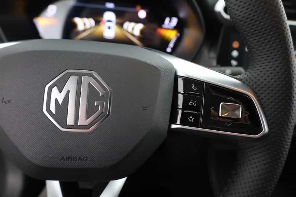 MG ZS 1.5 VTi-Tech Comfort LED Navi 360° Sitzheizun 12/2025-photo-15