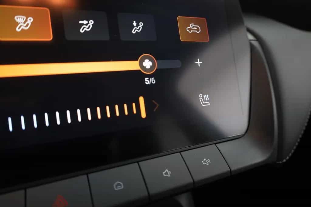 MG ZS 1.5 VTi-Tech Comfort LED Navi 360° Sitzheizun 12/2025-photo-26