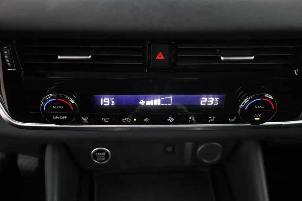 Nissan Qashqai N-Connecta 1.3 DIG-T LED ACC Navi 360° 03/2024-photo-11
