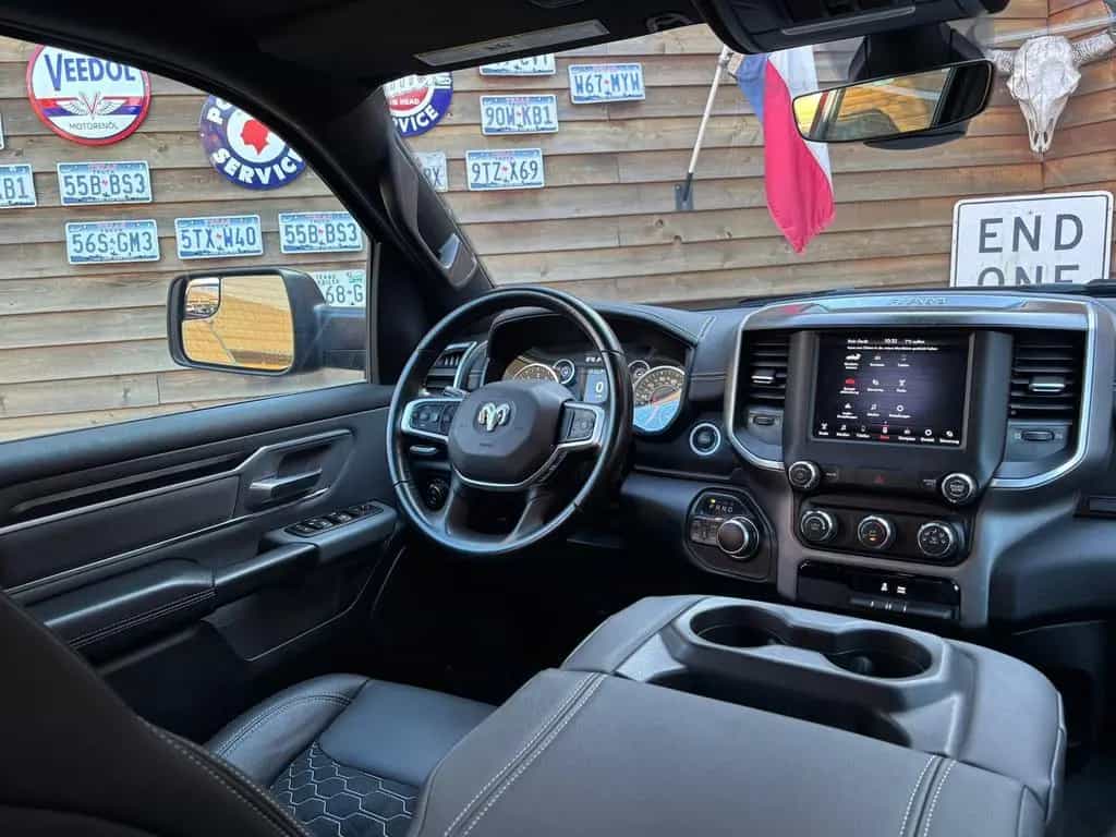 Dodge RAM 1500 5,7L BigHorn Crew Cab LED AHK 4x4 03/2021-photo-23