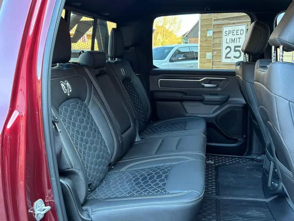 Dodge RAM 1500 5,7L BigHorn Crew Cab LED AHK 4x4 03/2021-photo-26