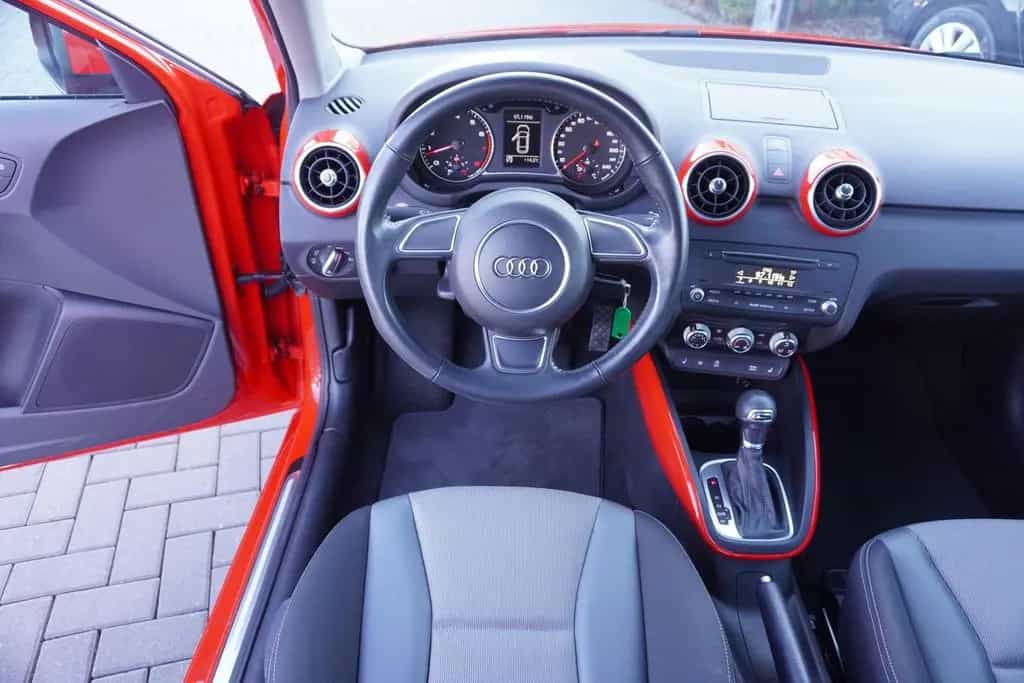 Audi A1 1.4 TFSI sport S-Tronic Klimaaut. Sitzheizung 04/2017-photo-12
