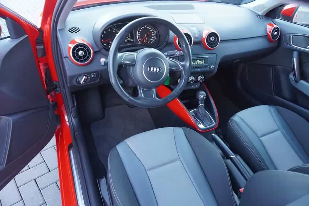 Audi A1 1.4 TFSI sport S-Tronic Klimaaut. Sitzheizung 04/2017-photo-6