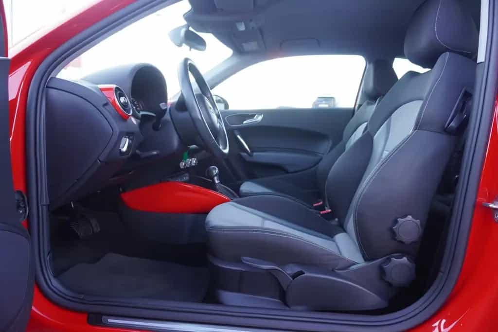 Audi A1 1.4 TFSI sport S-Tronic Klimaaut. Sitzheizung 04/2017-photo-9