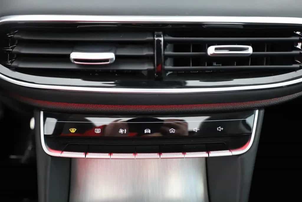 MG HS 1.5 T-GDI Luxury Aut. LED ACC Navi 360° Pano 03/2024-photo-11