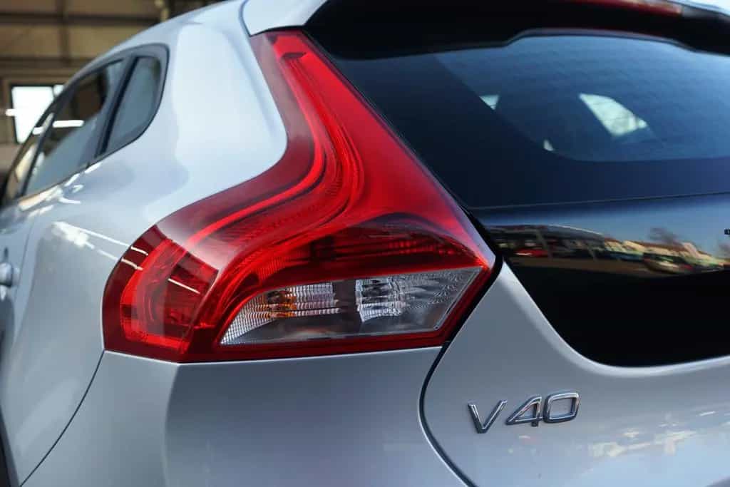 Volvo V40 1.5 Momentum LED Navi Sitzheizung Kamera 12/2017-photo-13