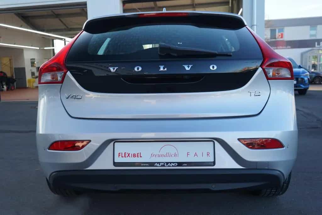 Volvo V40 1.5 Momentum LED Navi Sitzheizung Kamera 12/2017-photo-15