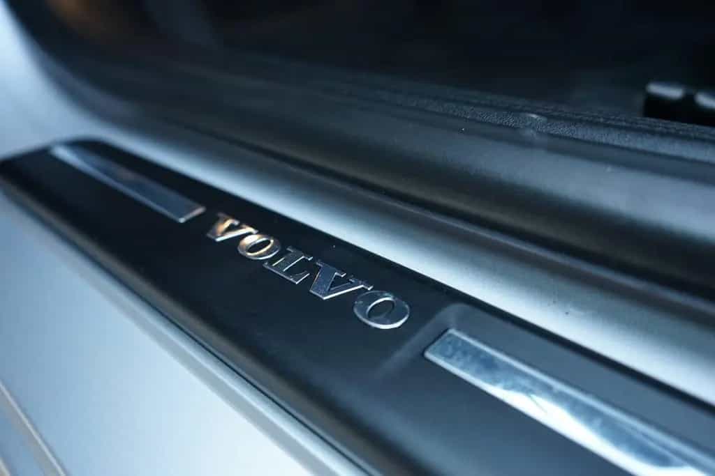 Volvo V40 1.5 Momentum LED Navi Sitzheizung Kamera 12/2017-photo-29