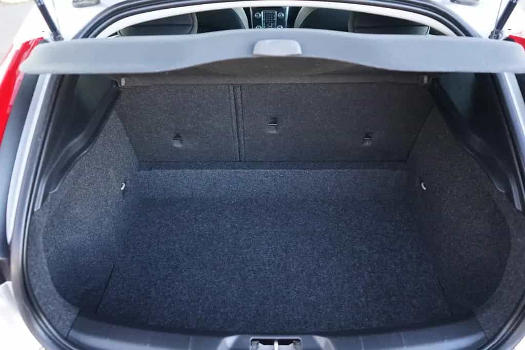 Volvo V40 1.5 Momentum LED Navi Sitzheizung Kamera 12/2017-photo-6