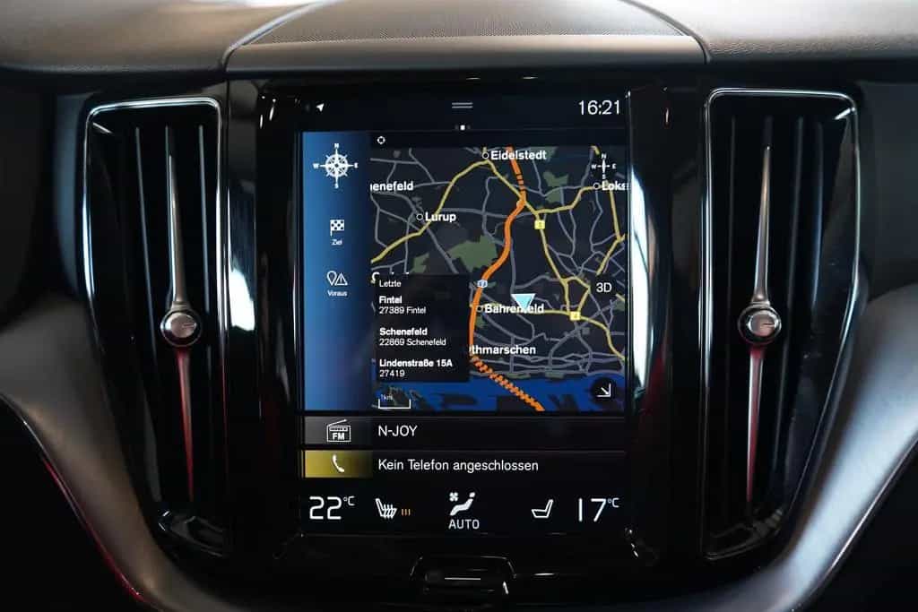 Volvo XC60 2.0 Momentum Pro 2WD LED Navi Kamera Androi 01/2020-photo-16