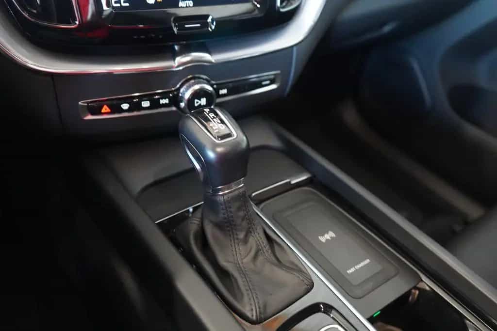 Volvo XC60 2.0 Momentum Pro 2WD LED Navi Kamera Androi 01/2020-photo-19