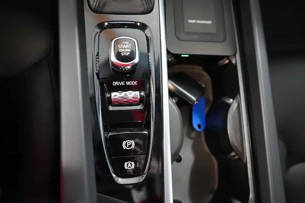 Volvo XC60 2.0 Momentum Pro 2WD LED Navi Kamera Androi 01/2020-photo-20