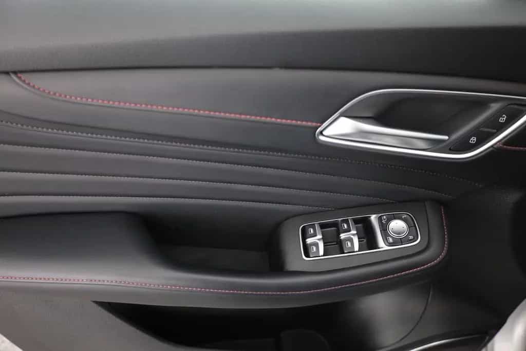 MG HS 1.5 T-GDI Luxury Aut. LED ACC Navi 360° Pano 03/2024-photo-20