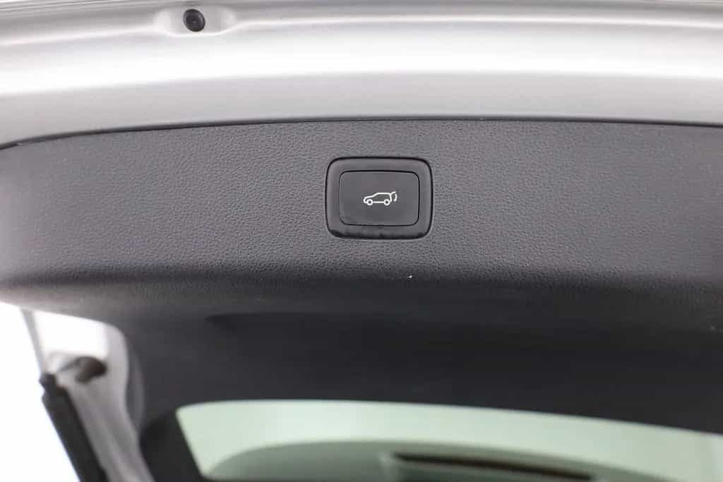 MG HS 1.5 T-GDI Luxury Aut. LED ACC Navi 360° Pano 03/2024-photo-26