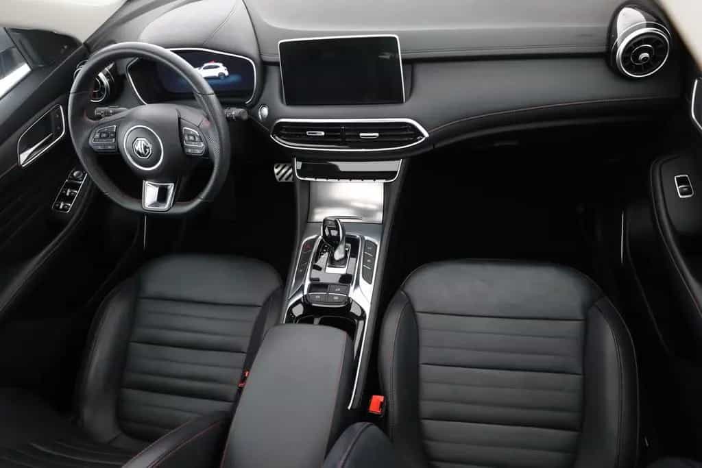 MG HS 1.5 T-GDI Luxury Aut. LED ACC Navi 360° Pano 03/2024-photo-27