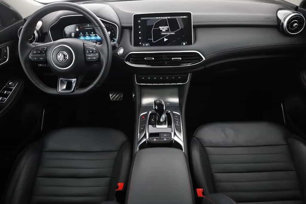 MG HS 1.5 T-GDI Luxury Aut. LED ACC Navi 360° Pano 03/2024-photo-8