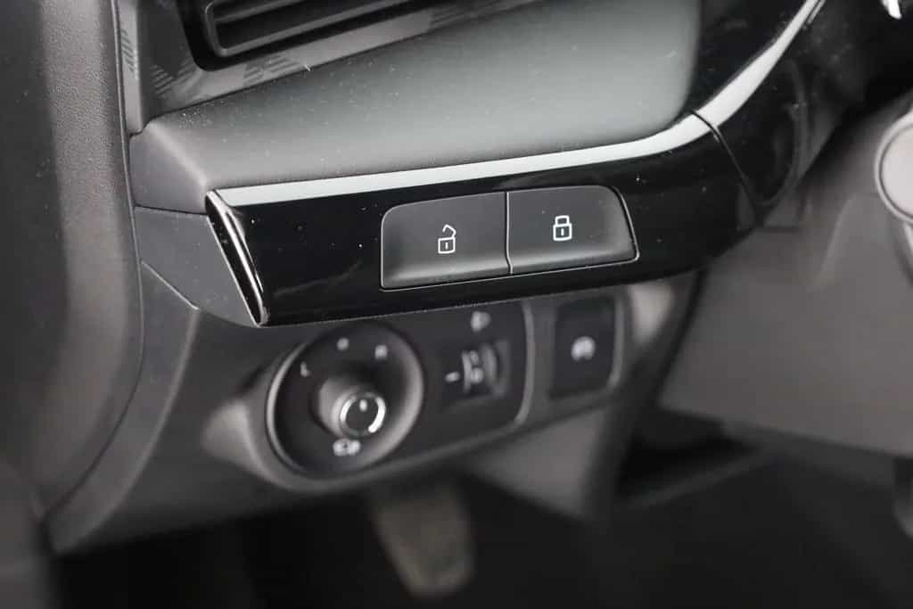 MG MG3 1.5 Comfort LED Navi Kamera 01/2026-photo-19
