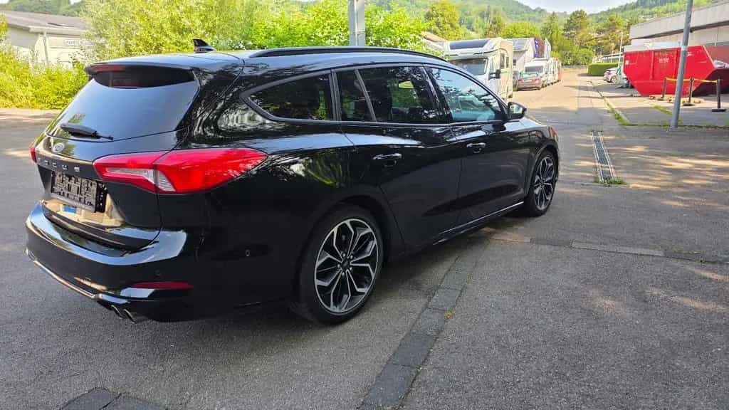 Ford Focus Turnier ST-Line 18"Keyfree*RFK*SHZ*Navi* 09/2019-photo-6