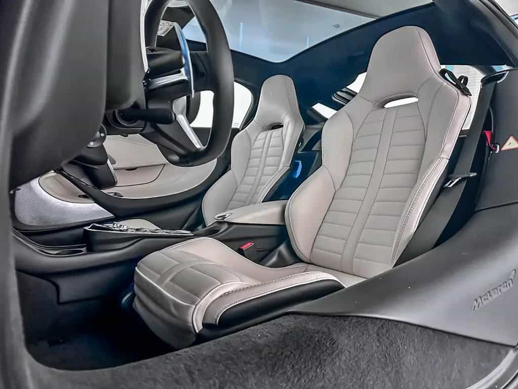 McLaren GTS MY26- McLaren Milano null-photo-7