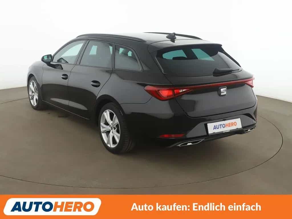 Seat Leon 1.5 eTSI ACT FR Aut.*NAVI*LED*PDC*SHZ*ACC* 01/2022-photo-3