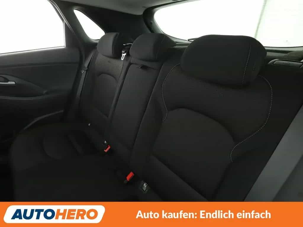 Hyundai i30 1.4 TGDI Intro*NAVI*CAM*AHK*PDC*SHZ*TEMPO* 01/2017-photo-13