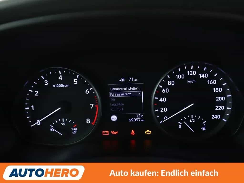 Hyundai i30 1.4 TGDI Intro*NAVI*CAM*AHK*PDC*SHZ*TEMPO* 01/2017-photo-19