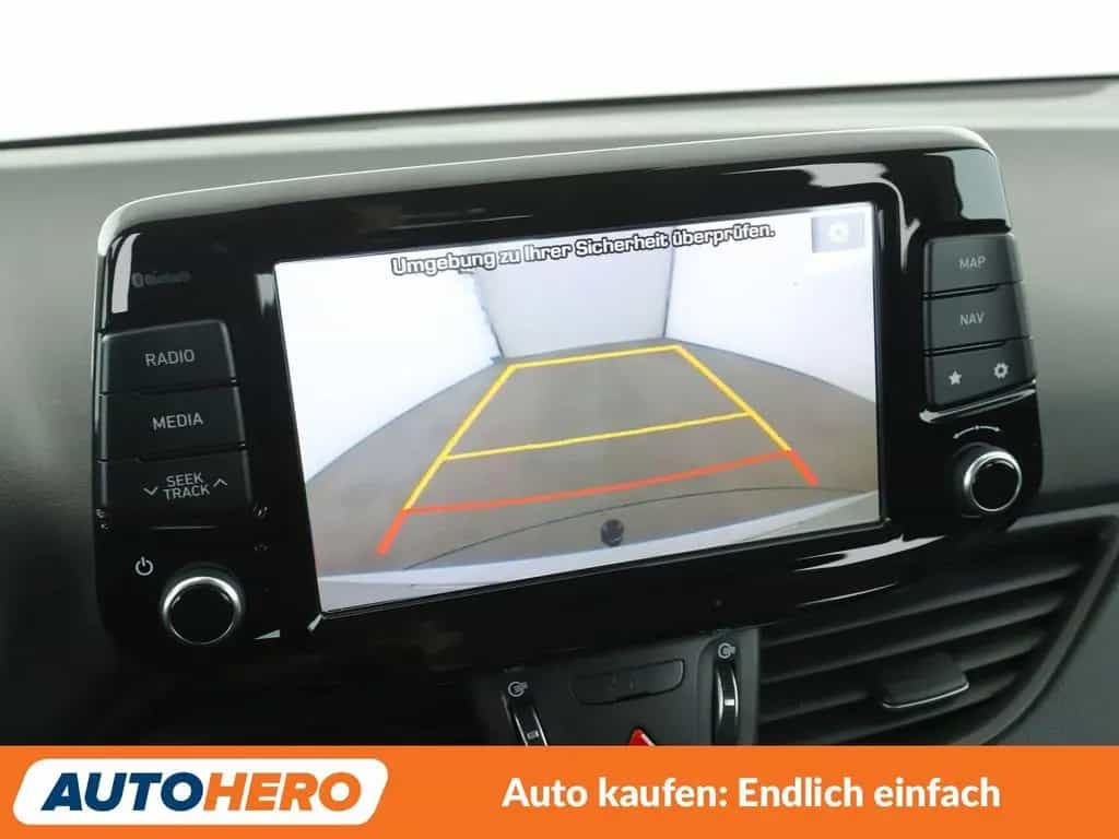 Hyundai i30 1.4 TGDI Intro*NAVI*CAM*AHK*PDC*SHZ*TEMPO* 01/2017-photo-20