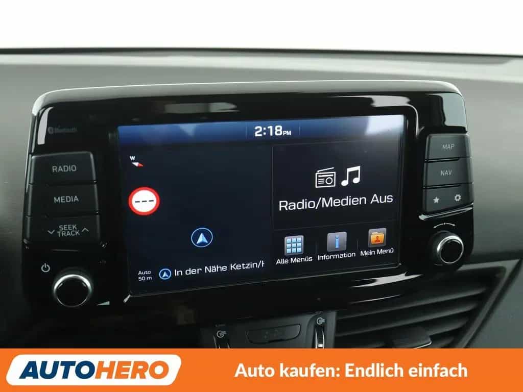 Hyundai i30 1.4 TGDI Intro*NAVI*CAM*AHK*PDC*SHZ*TEMPO* 01/2017-photo-21