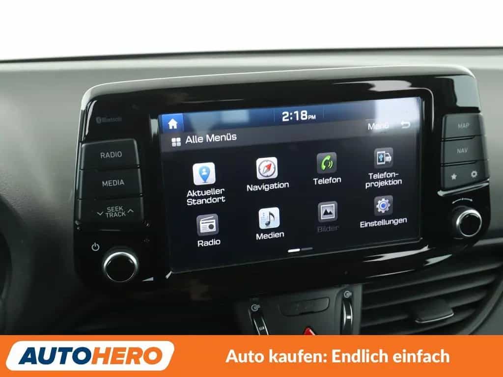Hyundai i30 1.4 TGDI Intro*NAVI*CAM*AHK*PDC*SHZ*TEMPO* 01/2017-photo-22