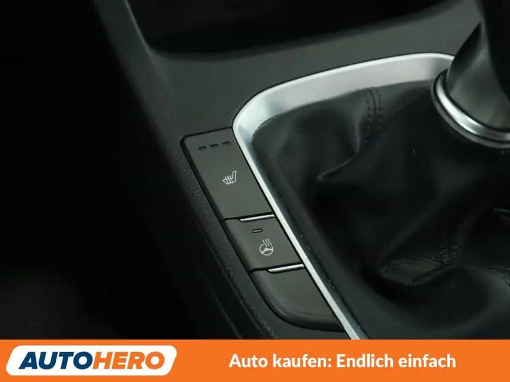 Hyundai i30 1.4 TGDI Intro*NAVI*CAM*AHK*PDC*SHZ*TEMPO* 01/2017-photo-25