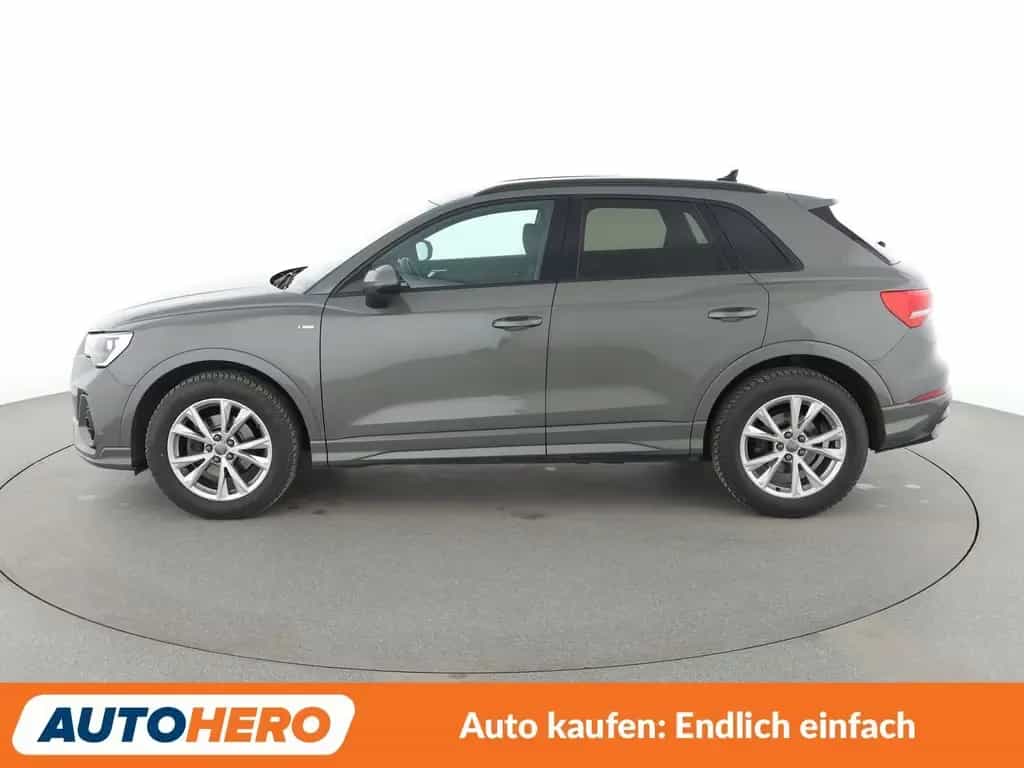 Audi Q3 35 TFSI ACT S line Aut.*NAVI*ACC*PDC*SHZ* 01/2020-photo-2