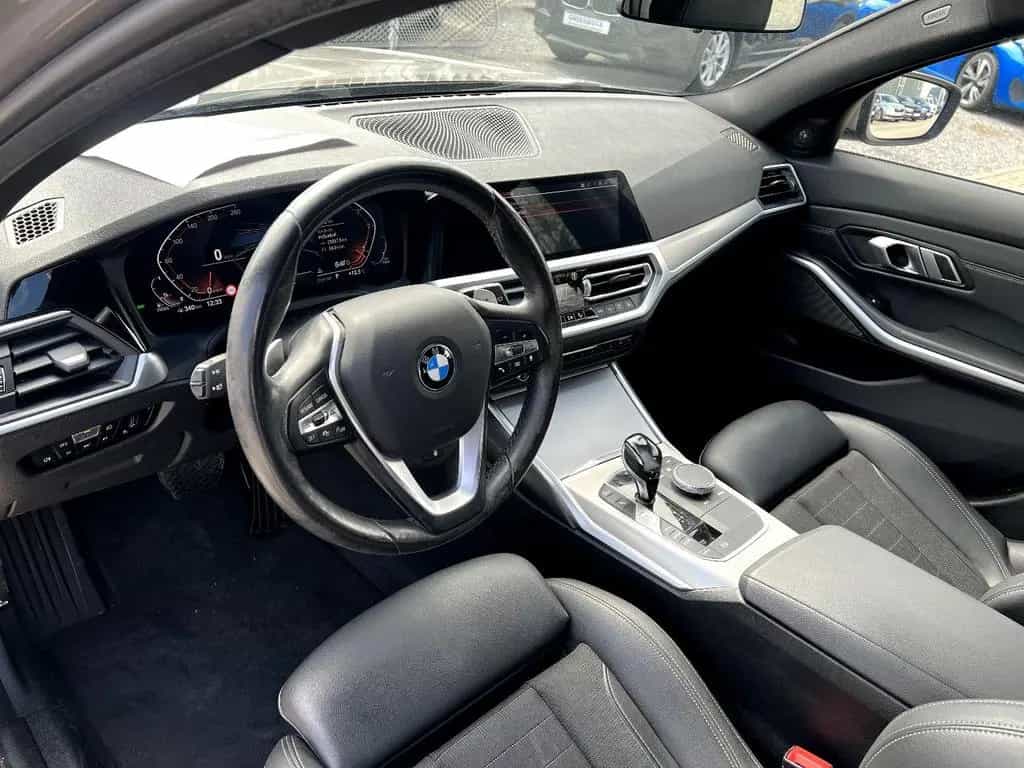 BMW 320 d Touring *LED Navi Leder ACC Standh. AHK SHZ 07/2020-photo-10