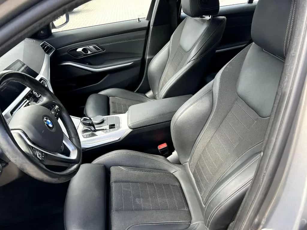BMW 320 d Touring *LED Navi Leder ACC Standh. AHK SHZ 07/2020-photo-9