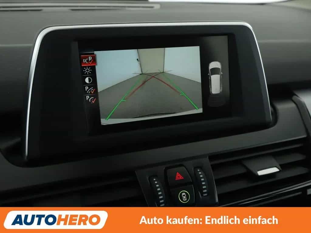 BMW 2 Series 220i Gran Tourer Advantage Aut.*NAV*LED*TEMP*CAM 07/2017-photo-22
