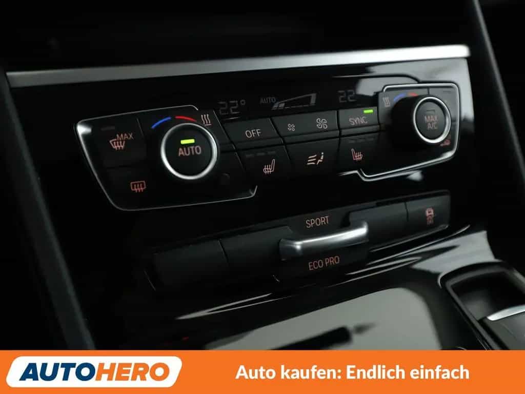 BMW 2 Series 220i Gran Tourer Advantage Aut.*NAV*LED*TEMP*CAM 07/2017-photo-24