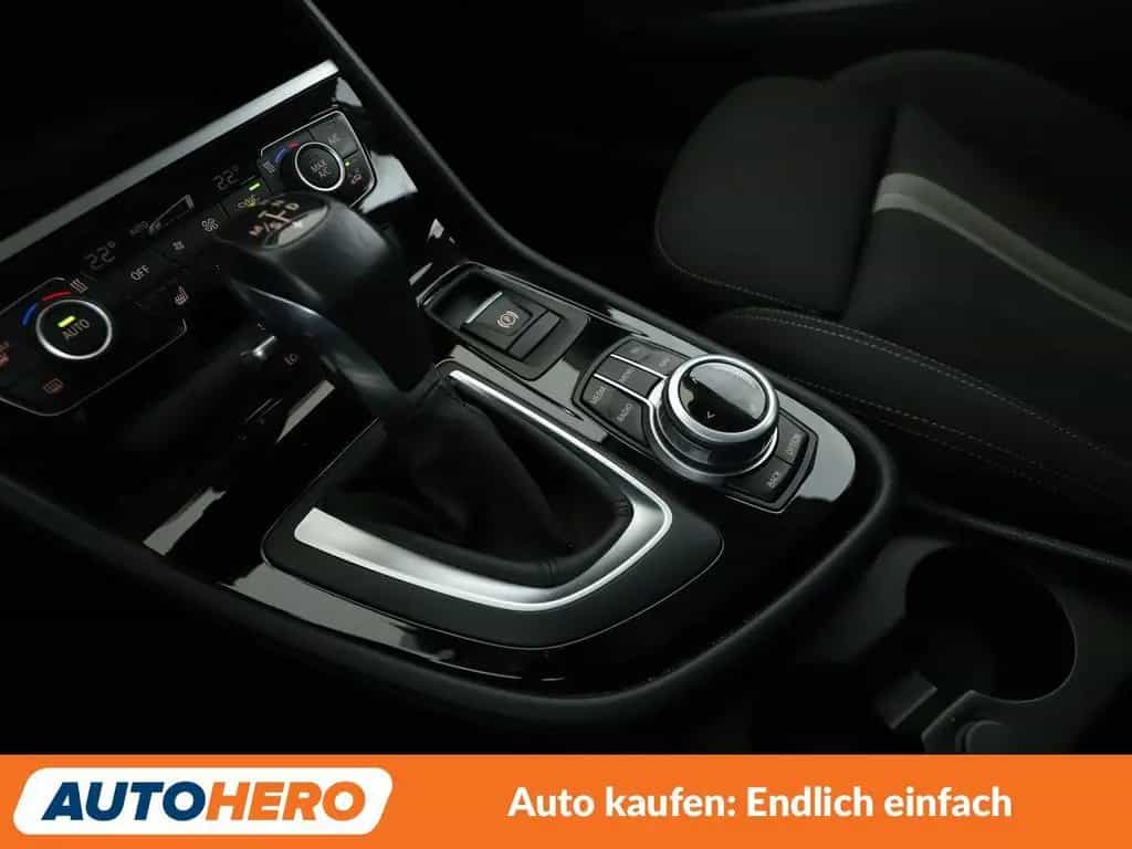 BMW 2 Series 220i Gran Tourer Advantage Aut.*NAV*LED*TEMP*CAM 07/2017-photo-25