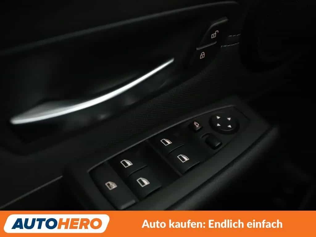 BMW 2 Series 220i Gran Tourer Advantage Aut.*NAV*LED*TEMP*CAM 07/2017-photo-26