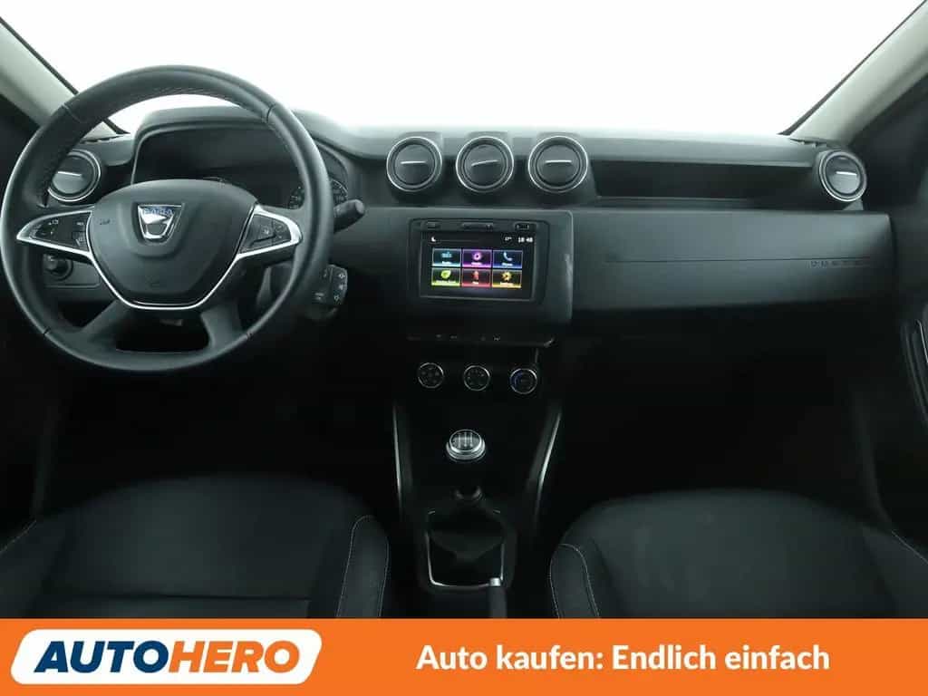 Dacia Duster 1.6 SCe Prestige*NAVI*CAM*PDC*SHZ*AHK* 02/2019-photo-11
