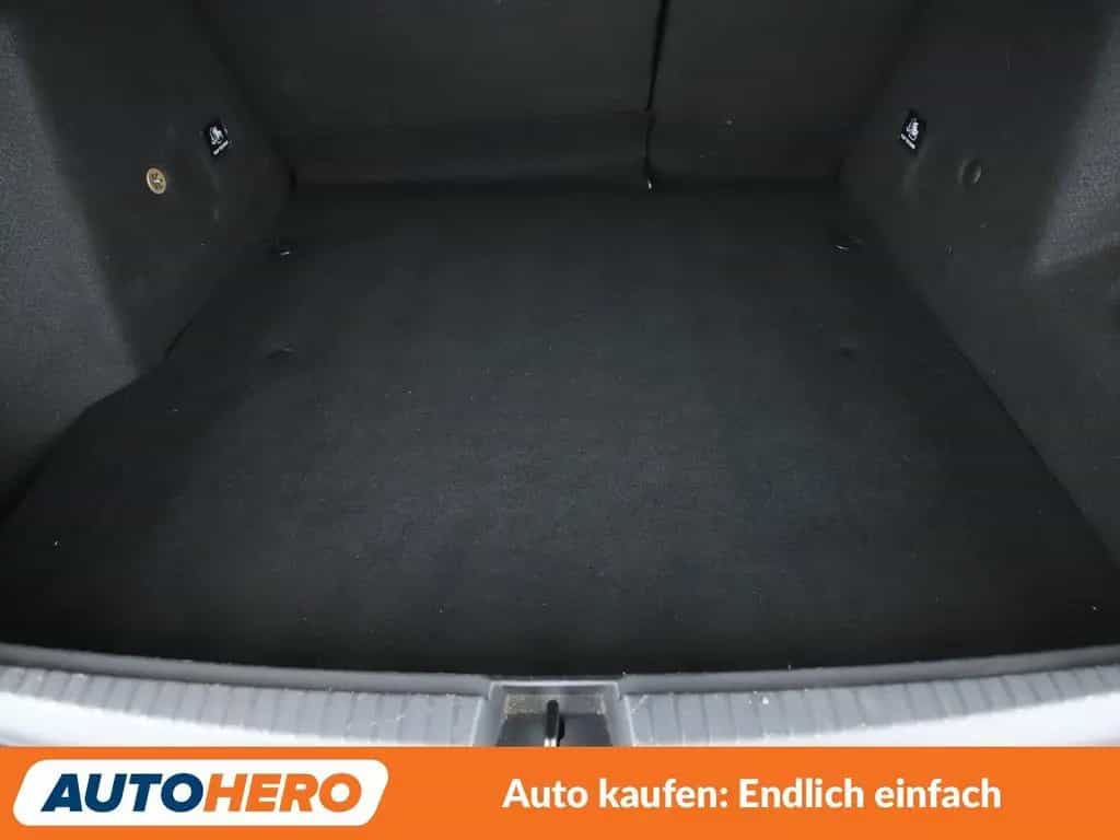 Dacia Duster 1.6 SCe Prestige*NAVI*CAM*PDC*SHZ*AHK* 02/2019-photo-17