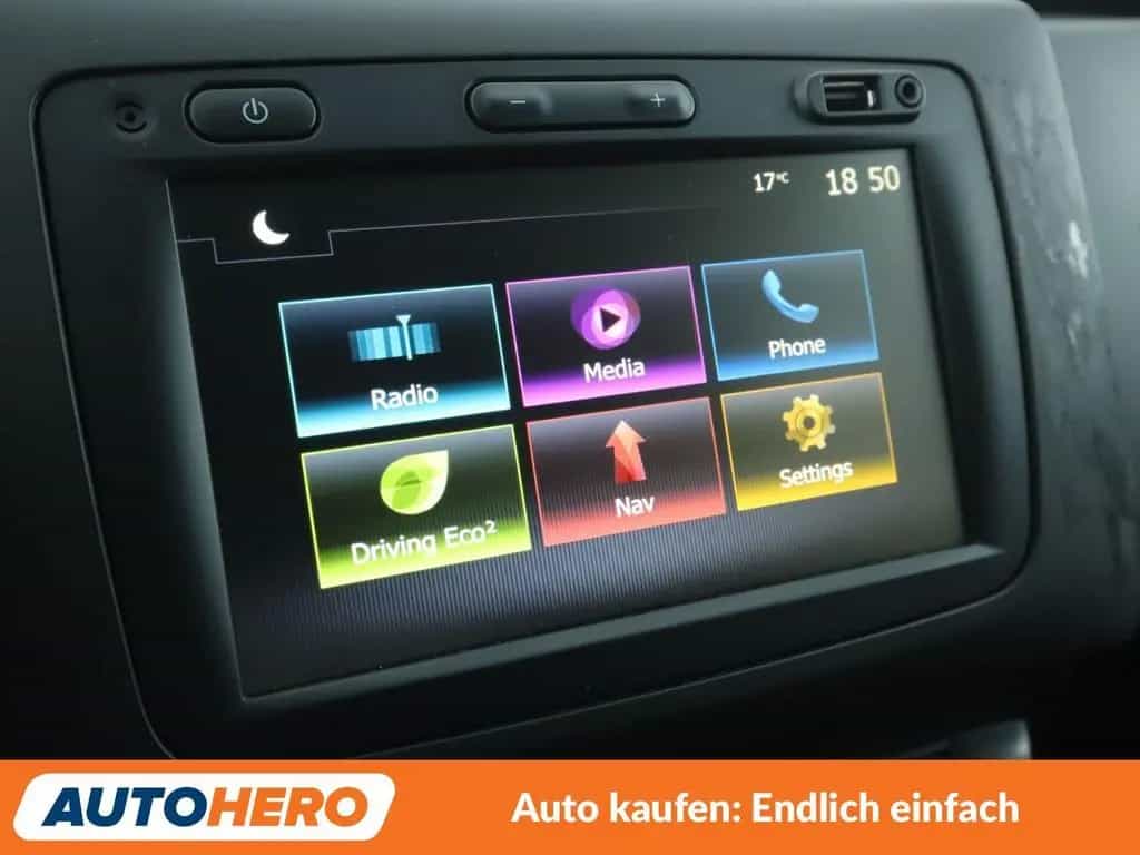 Dacia Duster 1.6 SCe Prestige*NAVI*CAM*PDC*SHZ*AHK* 02/2019-photo-20