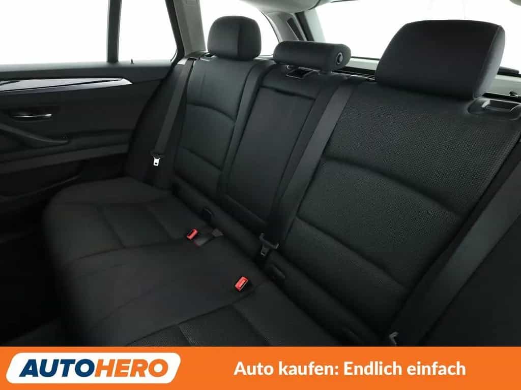 BMW 5 Series 520d Aut.*NAV*XENON*TEMP*PDC*SHZ*ALU*KLIMA* 10/2015-photo-13