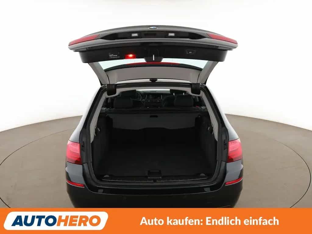 BMW 5 Series 520d Aut.*NAV*XENON*TEMP*PDC*SHZ*ALU*KLIMA* 10/2015-photo-16