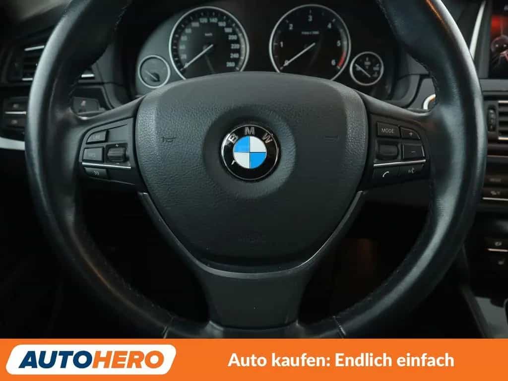 BMW 5 Series 520d Aut.*NAV*XENON*TEMP*PDC*SHZ*ALU*KLIMA* 10/2015-photo-18