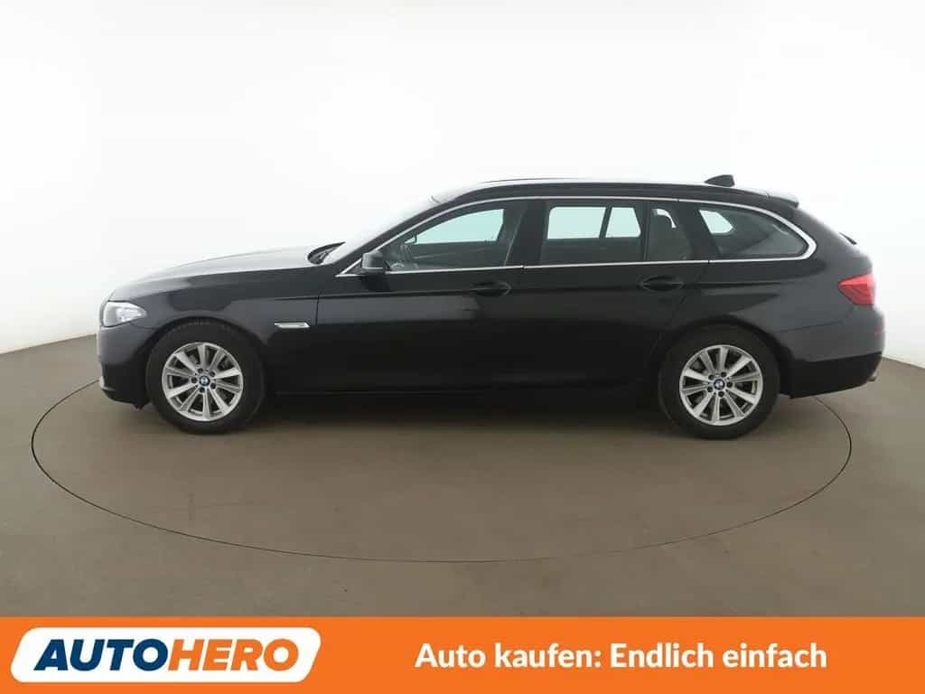 BMW 5 Series 520d Aut.*NAV*XENON*TEMP*PDC*SHZ*ALU*KLIMA* 10/2015-photo-2
